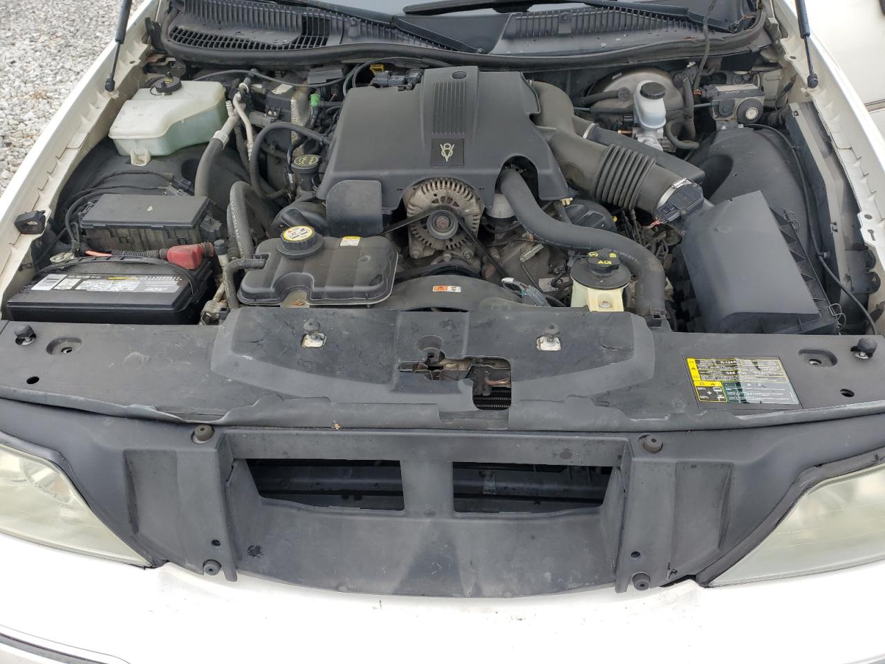 2004 Lincoln Town Car Executive VIN: 1LNHM81W54Y622217 Lot: 58786055