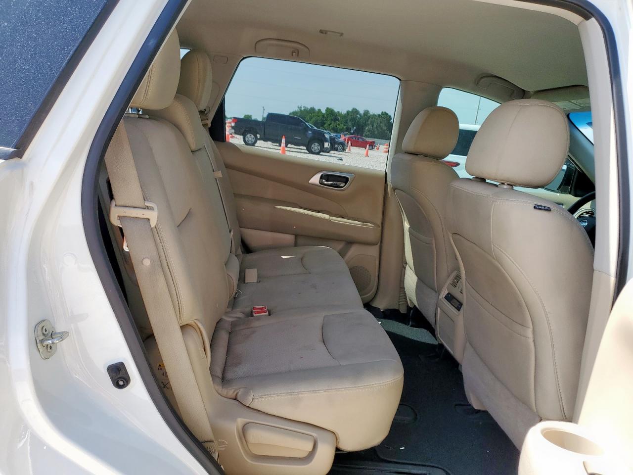 2017 Nissan Pathfinder S VIN: 5N1DR2MN5HC695039 Lot: 56752335