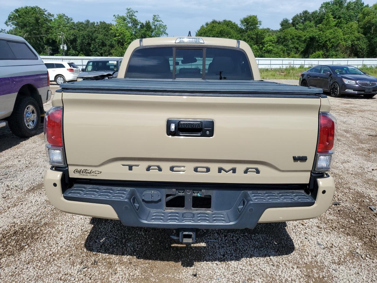 5TFEZ5CN2GX017609 TOYOTA TACOMA 2016