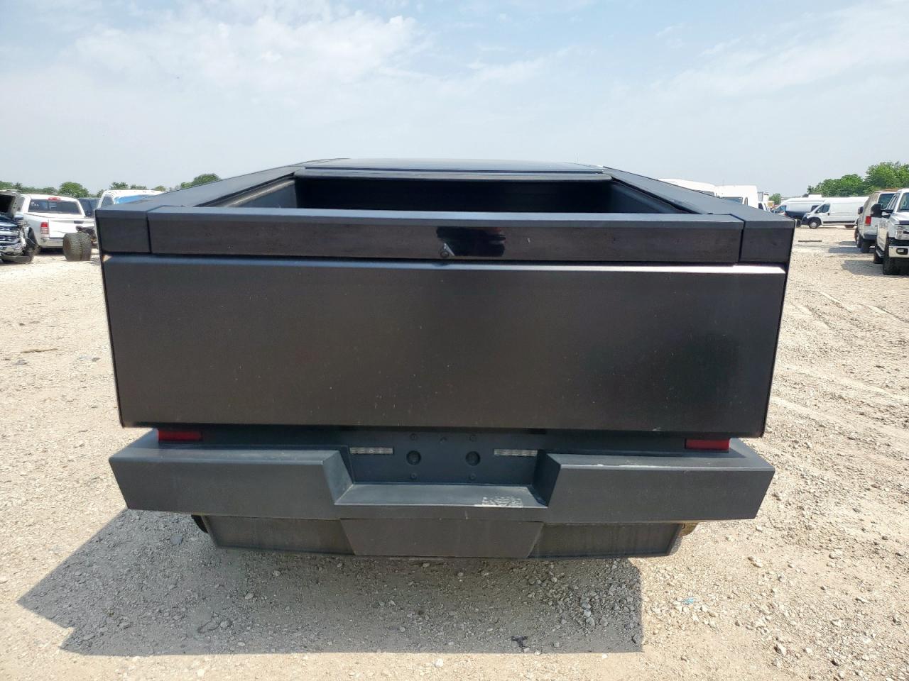 2024 Tesla Cybertruck VIN: 7G2CEHED3RA021099 Lot: 57416365