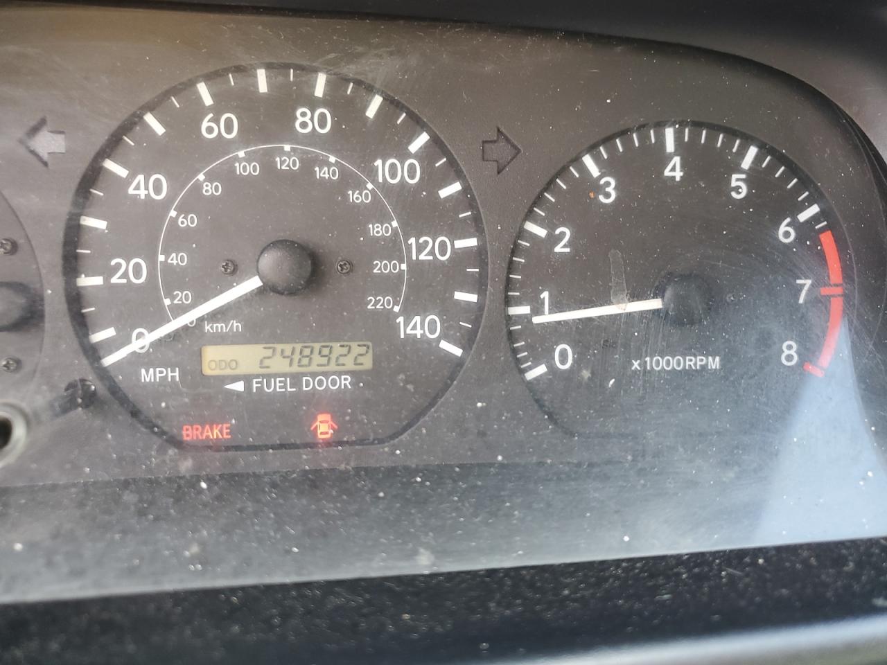 2000 Toyota Camry Ce VIN: 4T1BG22K5YU013891 Lot: 56693255
