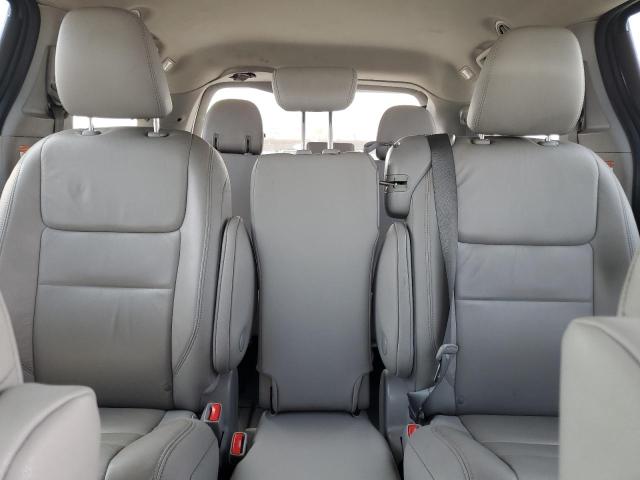 2020 TOYOTA SIENNA XLE