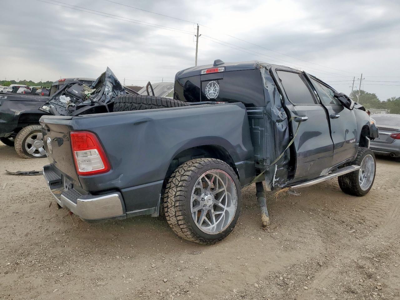 2019 Ram 1500 Big Horn/Lone Star VIN: 1C6RREFTXKN581872 Lot: 56922125