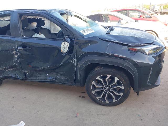 2024 TOYOTA YARIS CROS
