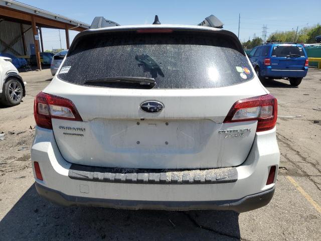  SUBARU OUTBACK 2017 Biały