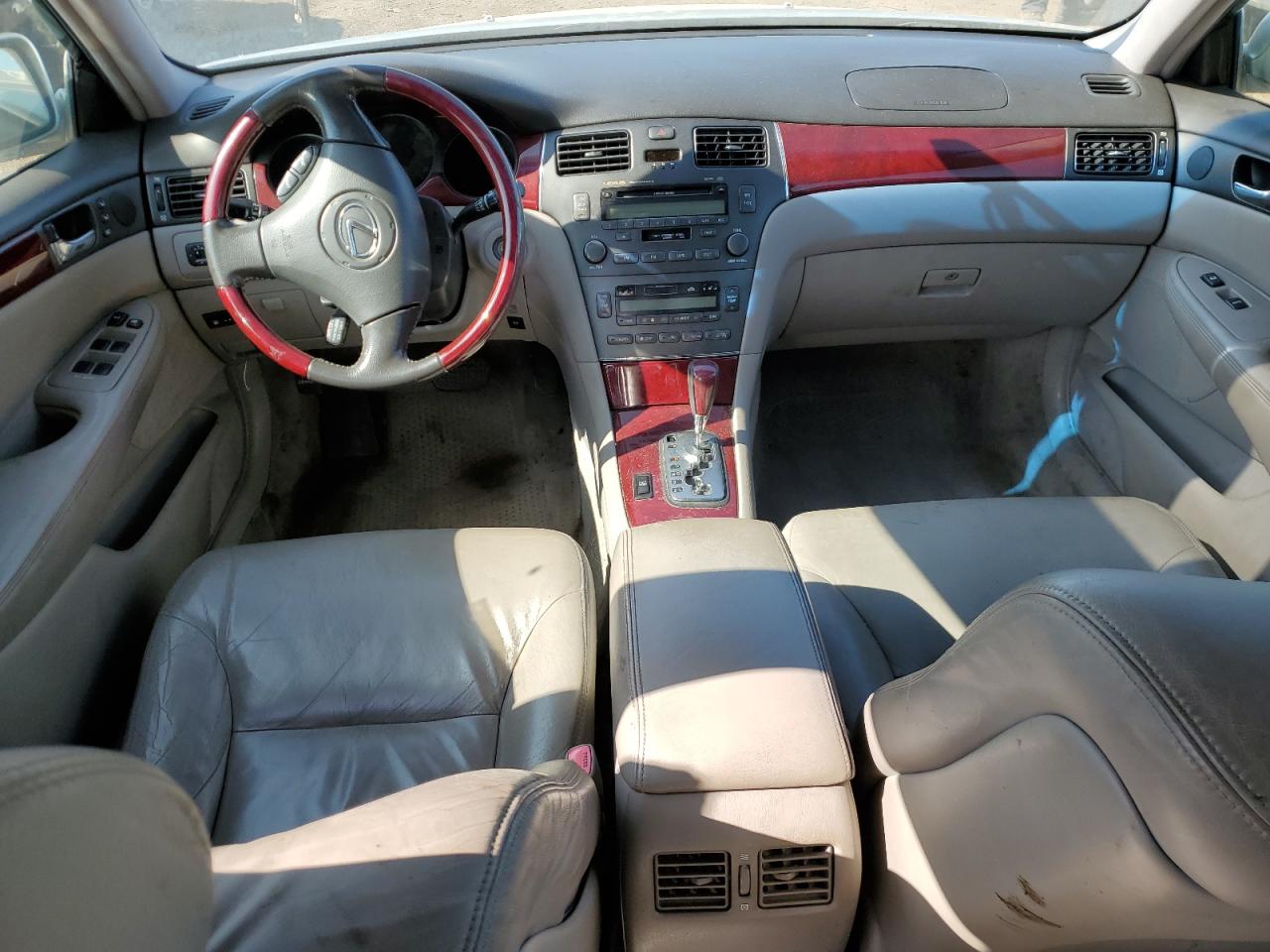 2004 Lexus Es 330 VIN: JTHBA30G340008327 Lot: 56041245