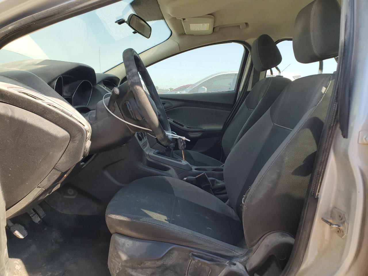 2012 Ford Focus Se VIN: 1FAHP3F22CL323466 Lot: 57051925