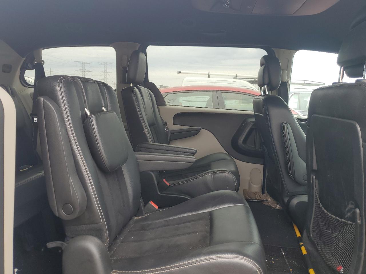 2018 Dodge Grand Caravan Sxt VIN: 2C4RDGCG6JR304261 Lot: 57338335