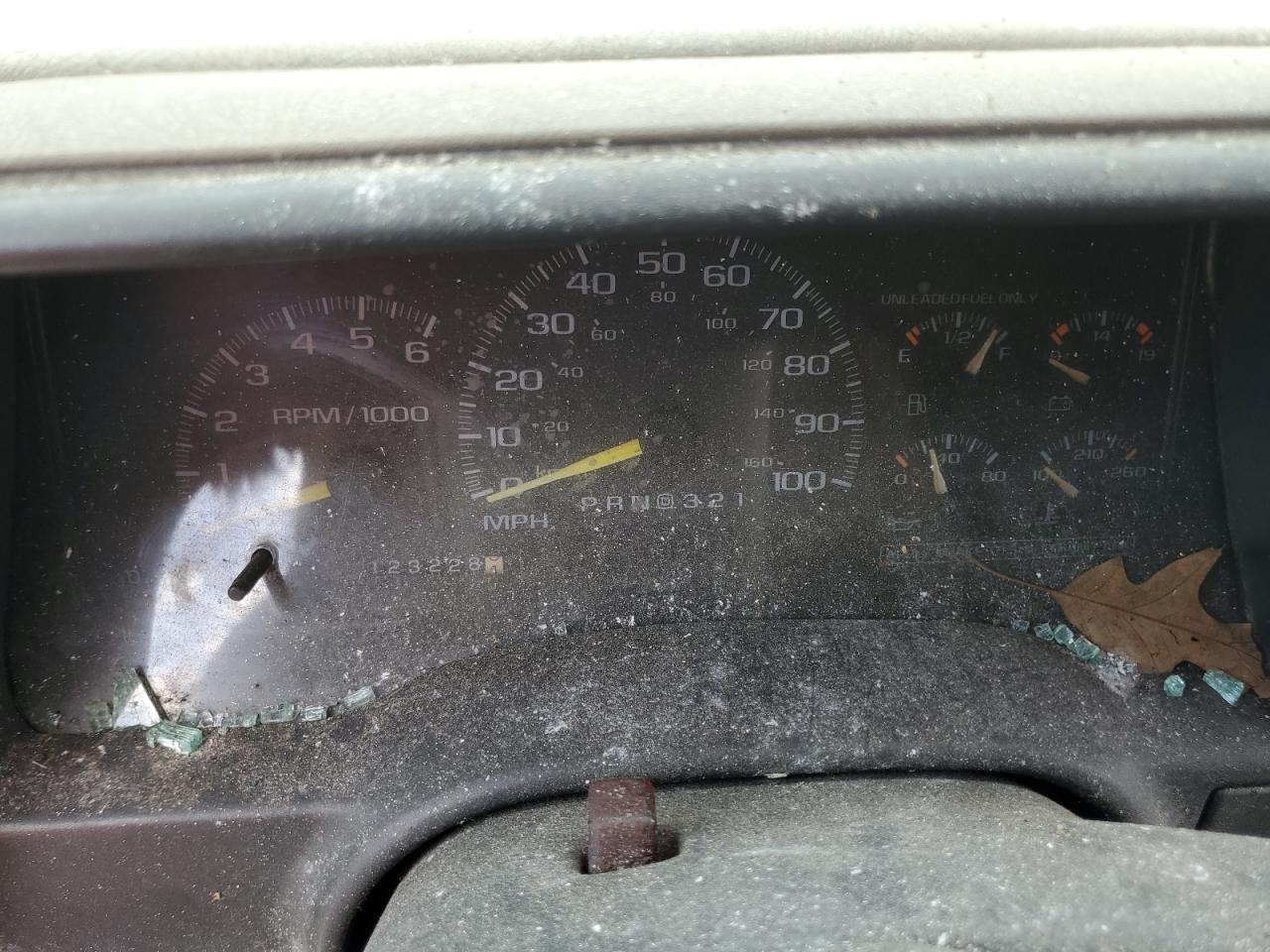 1997 GMC Sierra C1500 VIN: 2GTEC19R4V1506513 Lot: 55646355