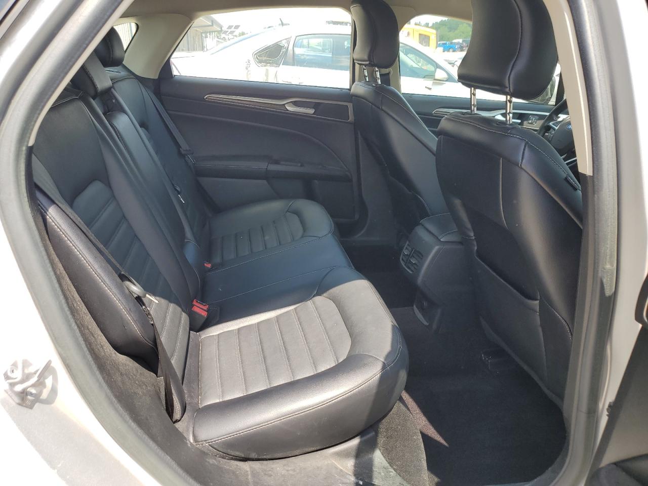 2017 Ford Fusion Se VIN: 3FA6P0HD9HR263621 Lot: 56650555