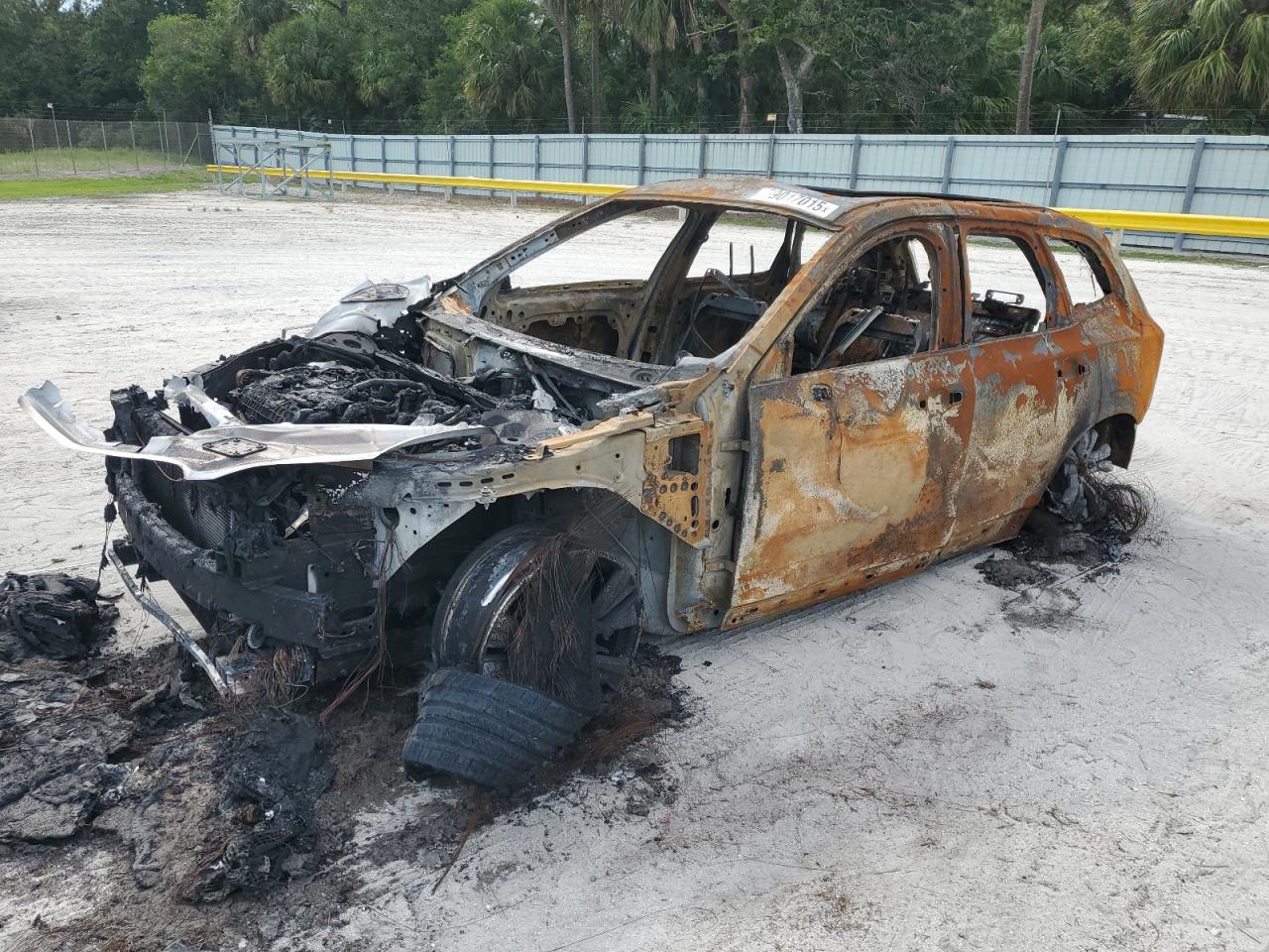 2025 Volvo Xc60 Plus للبيع في Fort Pierce، FL - Burn