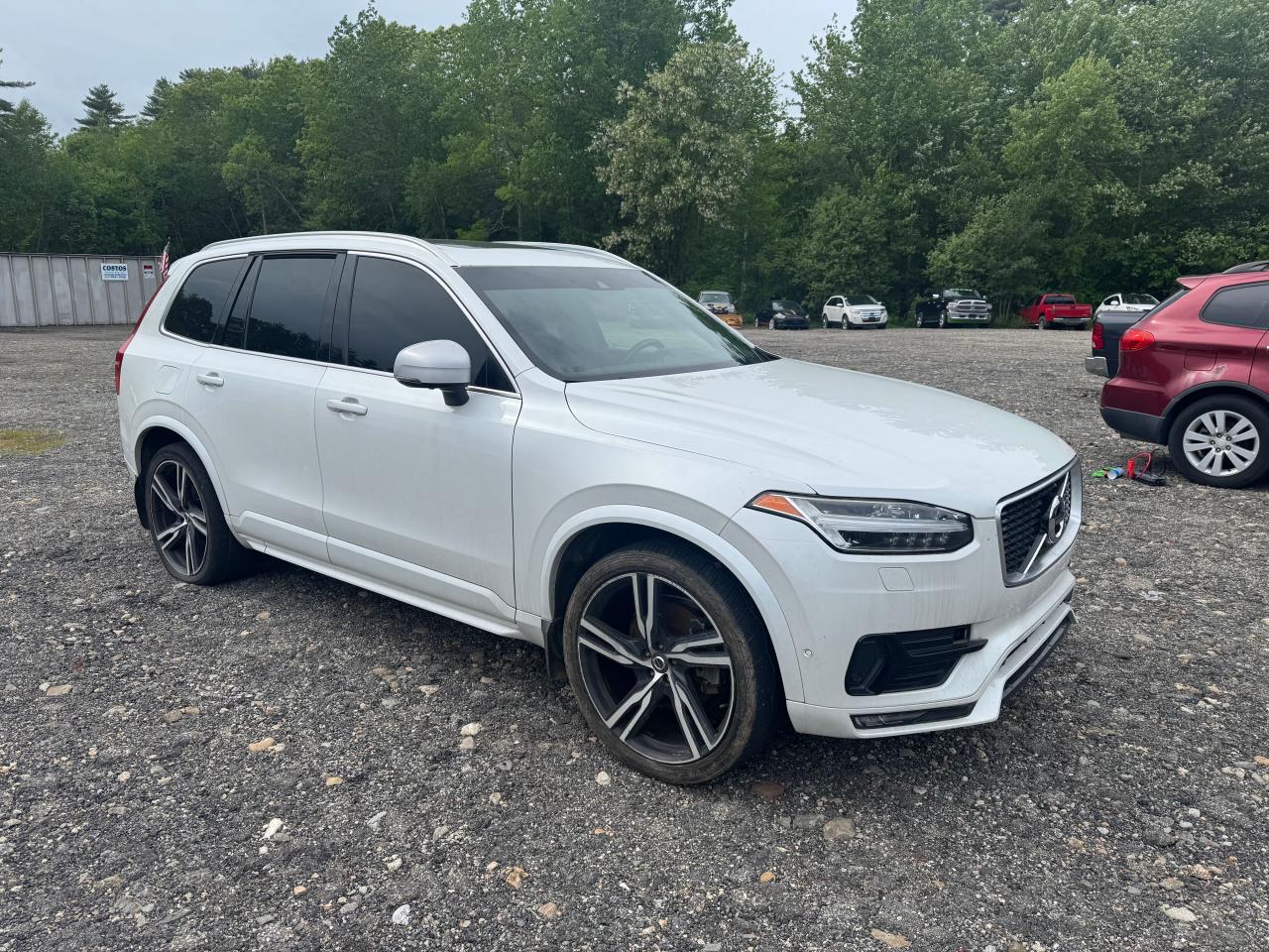 2016 Volvo Xc90 T6 for Sale in North Billerica, MA - Minor Dent/Scratches