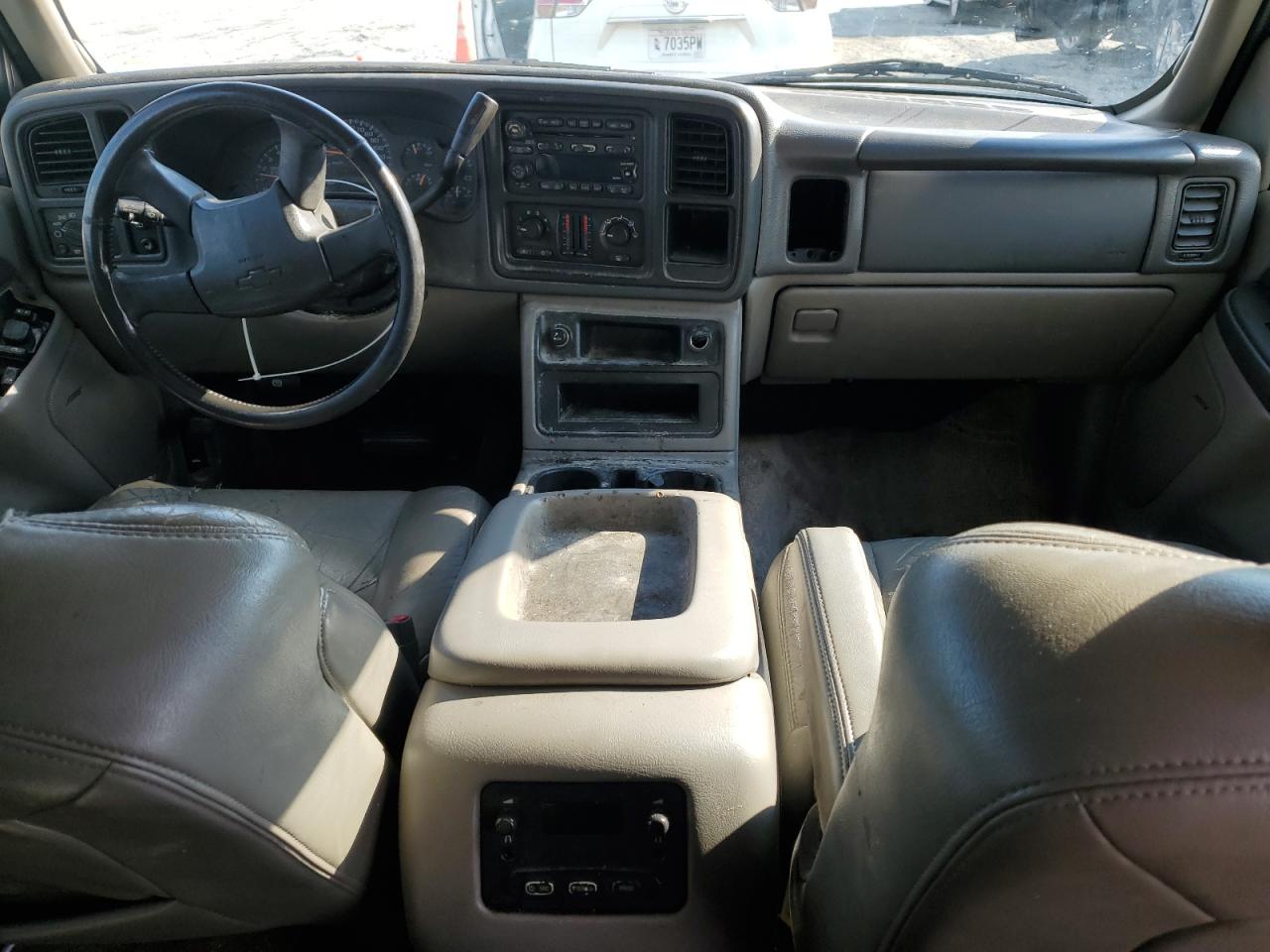 2003 Chevrolet Tahoe C1500 VIN: 1GNEC13ZX3R250768 Lot: 56576895