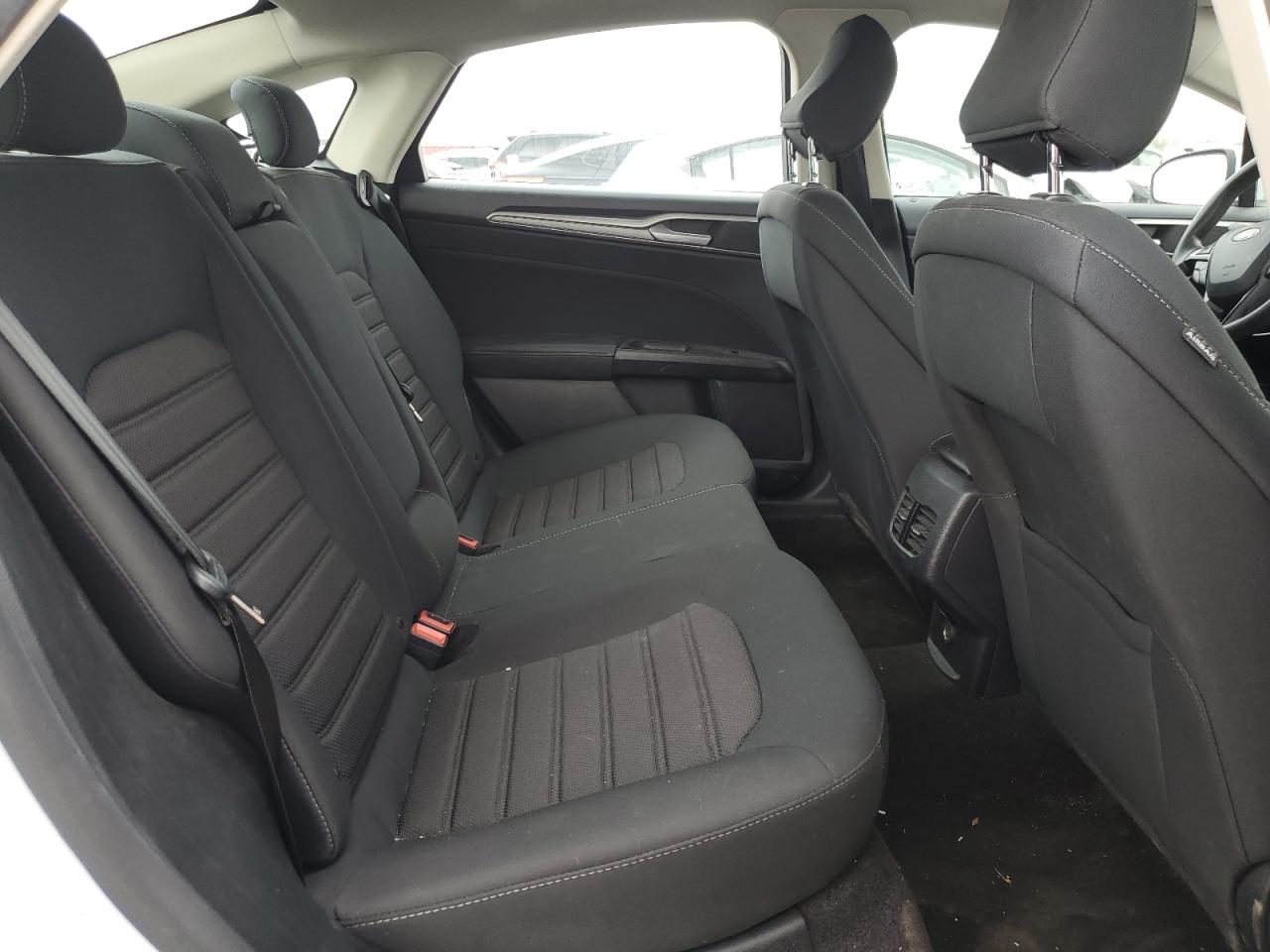 2020 Ford Fusion Se VIN: 3FA6P0LU3LR195736 Lot: 54027545