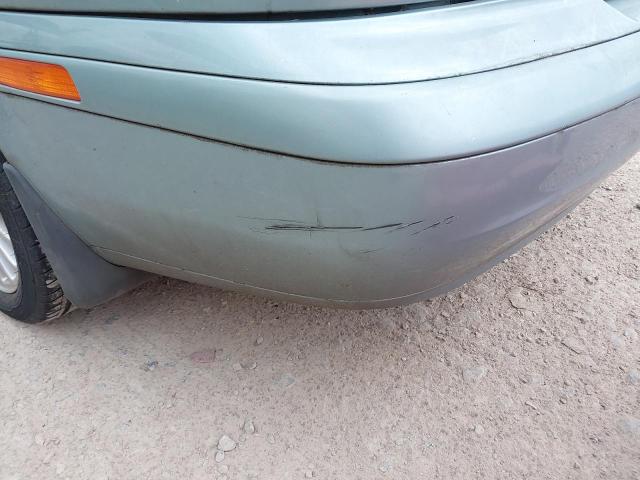 2004 VOLVO V40 SE