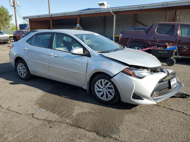  TOYOTA COROLLA 2017 Серебристый