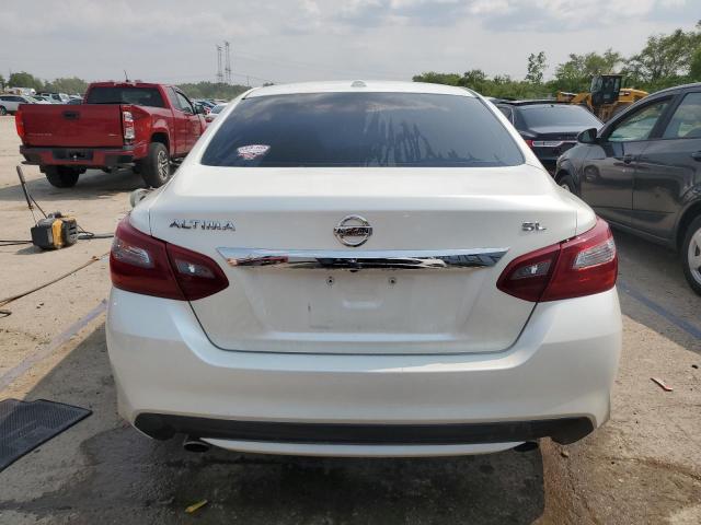  NISSAN ALTIMA 2018 Biały