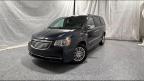 2014 Chrysler Town & Country Touring L იყიდება Elgin-ში, IL - Damage History