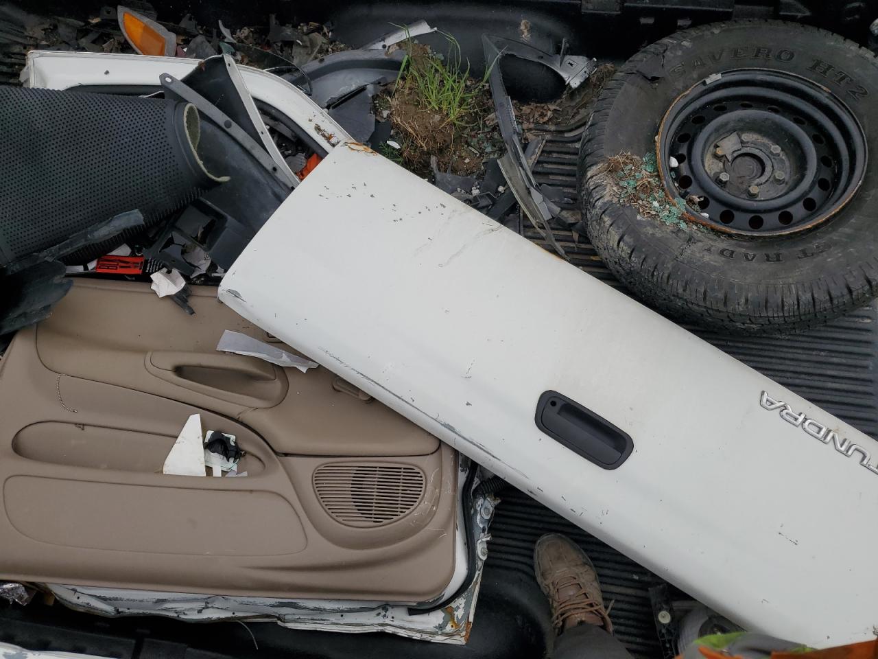 2000 Toyota Tundra VIN: 5TBJN3215YS035907 Lot: 55167095