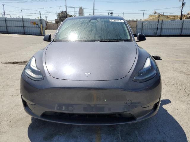  TESLA MODEL Y 2023 Серый