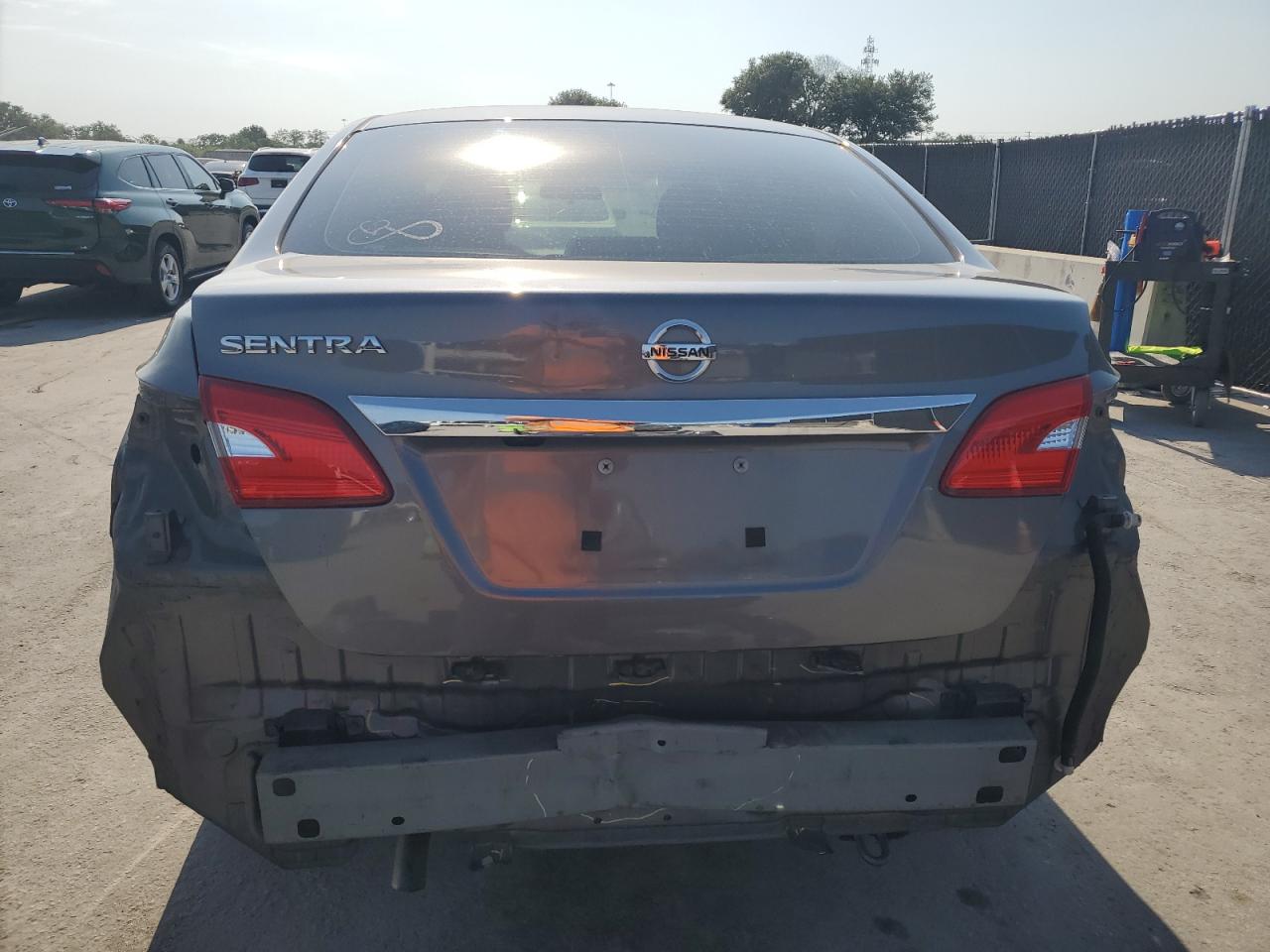 3N1AB7AP5KY385991 NISSAN SENTRA 2019