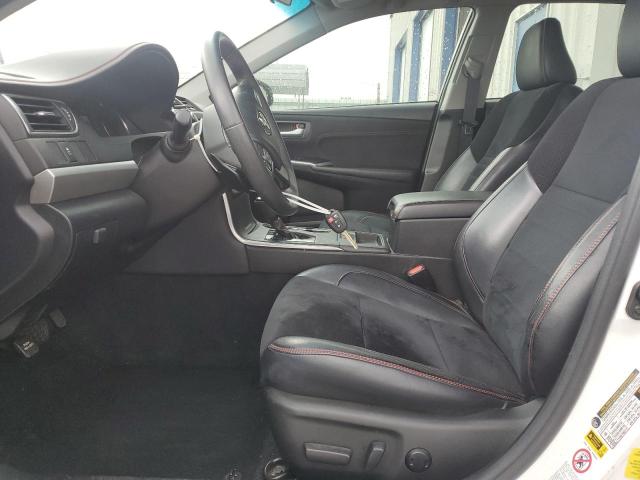 TOYOTA CAMRY 2017 Biały
