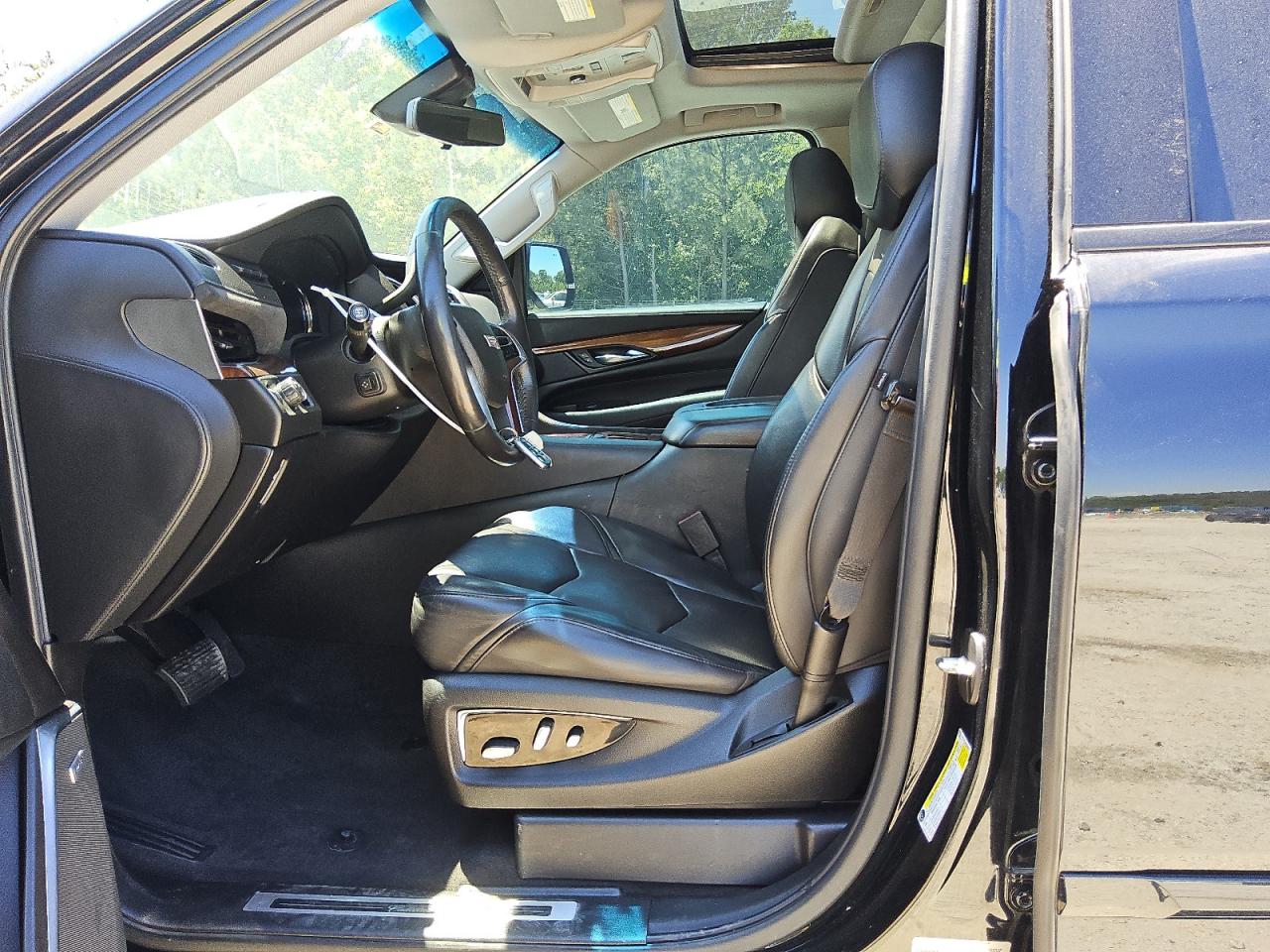 2020 Cadillac Escalade Esv Premium Luxury VIN: 1GYS3JKJ4LR223616 Lot: 55699795