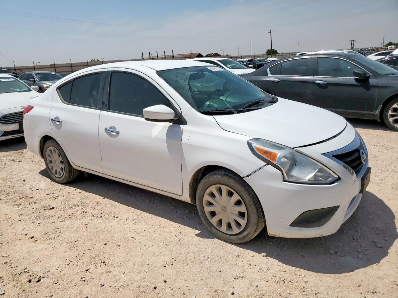 3N1CN7AP7HK443305 NISSAN VERSA 2017