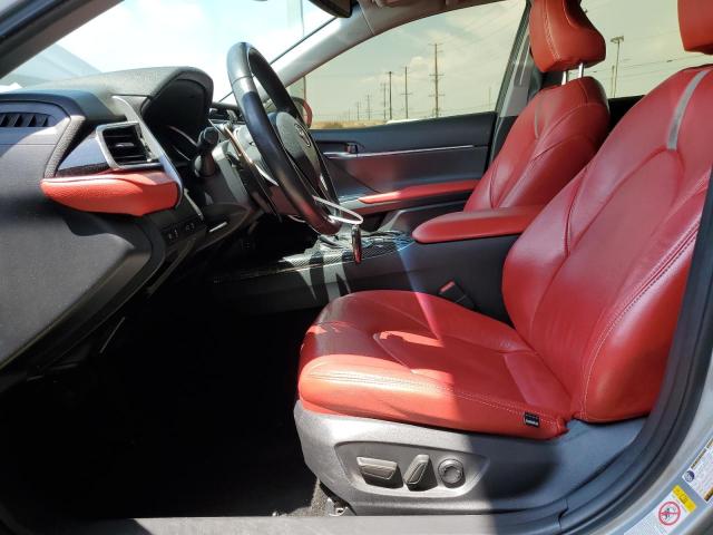  TOYOTA CAMRY 2018 Серебристый