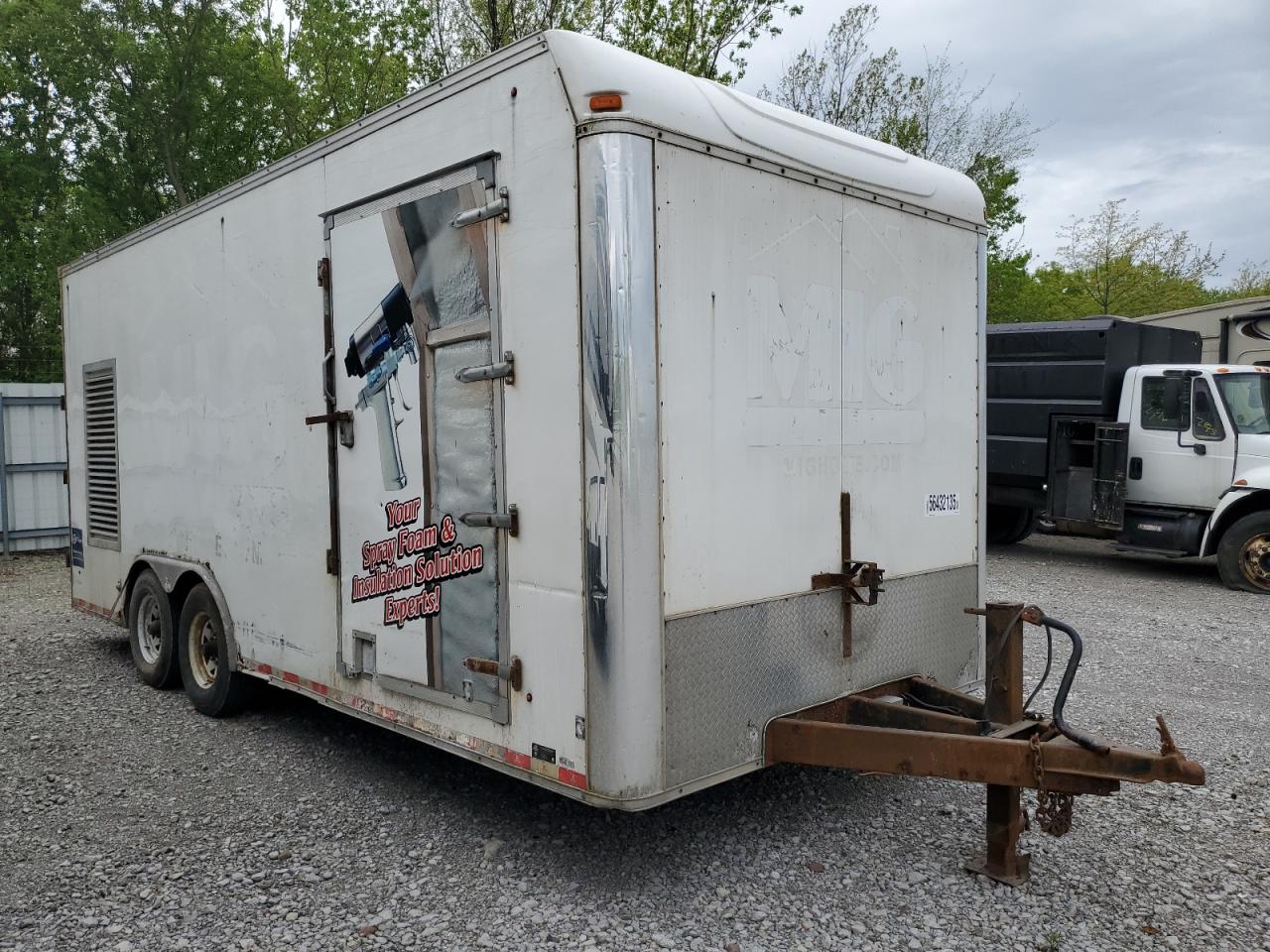2015 United Uxt-8 520Ta70 Enclosed Cargo Trailer With Spray Foam Insulation System იყიდება Leroy-ში, NY - Normal Wear