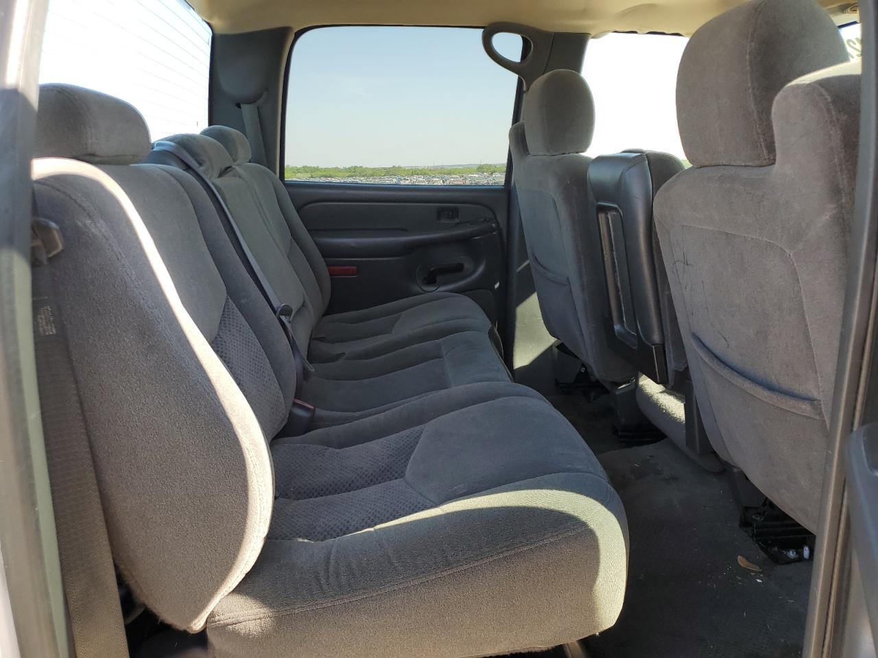 2005 Chevrolet Silverado C2500 Heavy Duty VIN: 1GCHC23U25F807189 Lot: 57034275