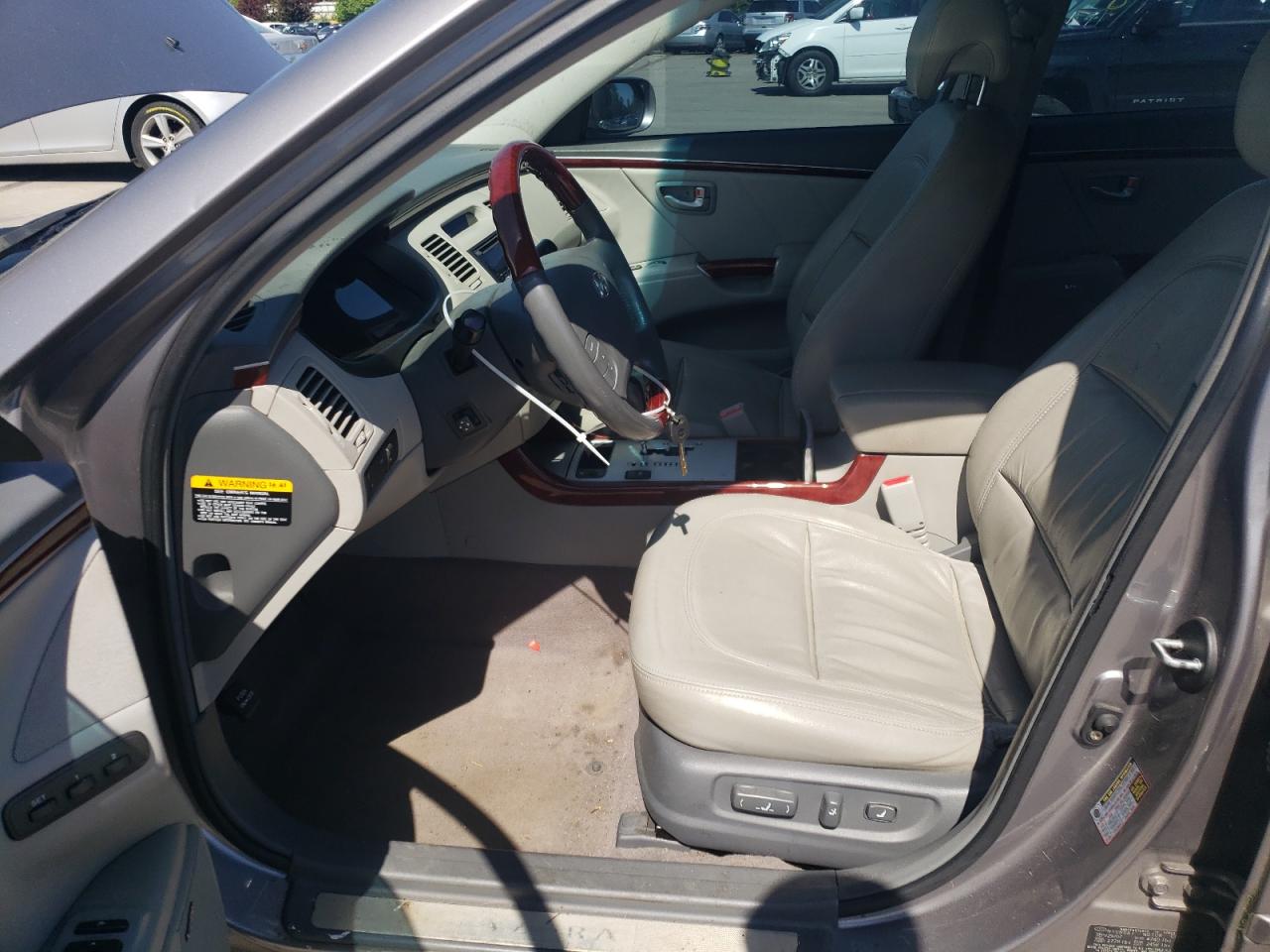 2008 Hyundai Azera Se VIN: KMHFC46F18A290285 Lot: 58763145