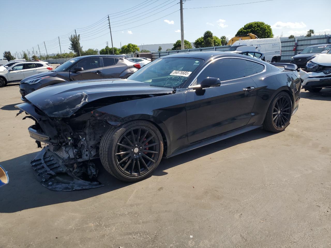 2017 Ford Mustang zu verkaufen in Miami, FL - Front End