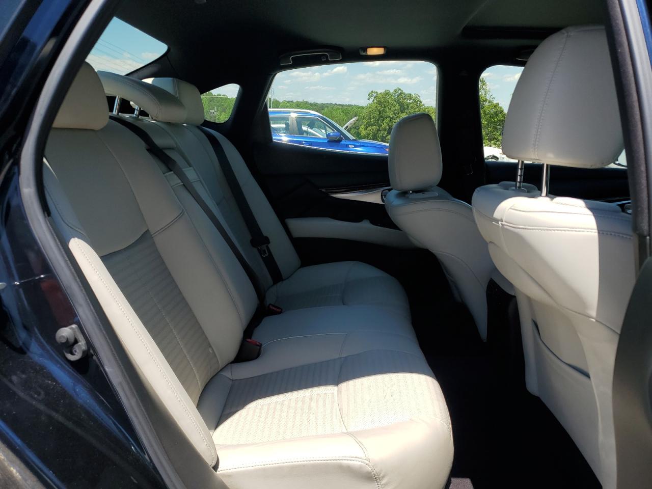 2015 Infiniti Q70 3.7 VIN: JN1BY1APXFM542584 Lot: 55623105