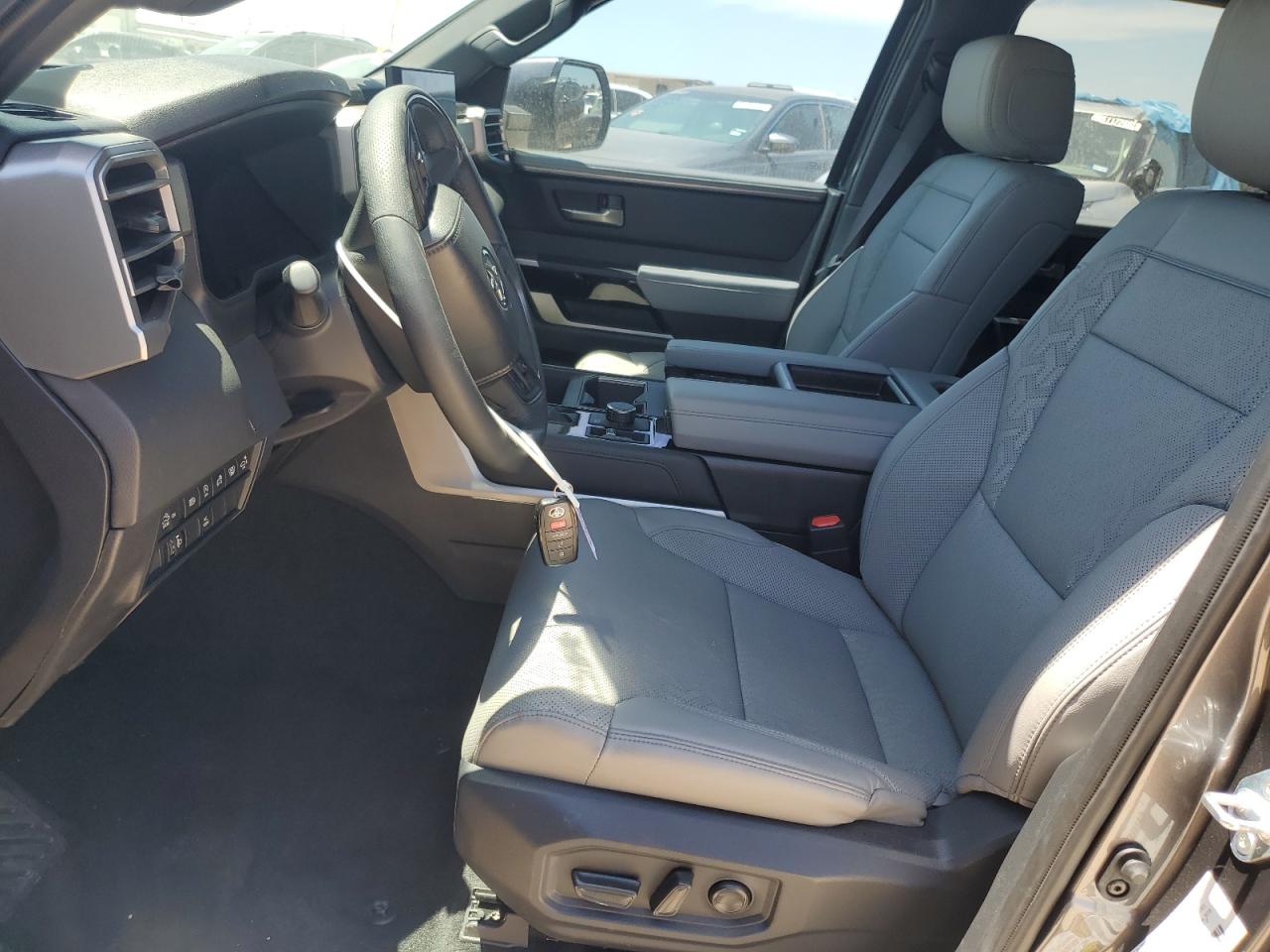 2025 Toyota Tundra Crewmax Limited VIN: 5TFJA5DB1SX265823 Lot: 54491675