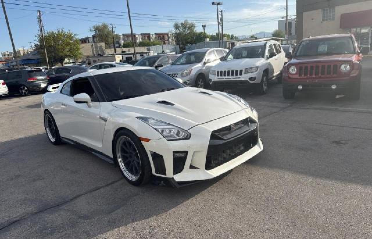 2020 Nissan Gt-R Pure de vânzare în Magna, UT - Damage History