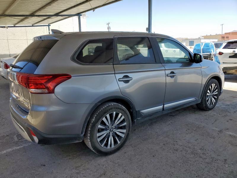  MITSUBISHI OUTLANDER 2019 Silver