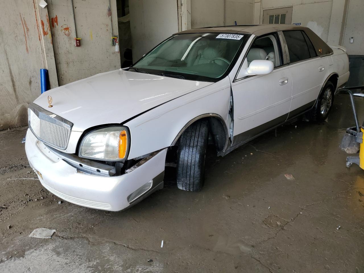 2004 Cadillac Deville للبيع في Madisonville، TN - Front End