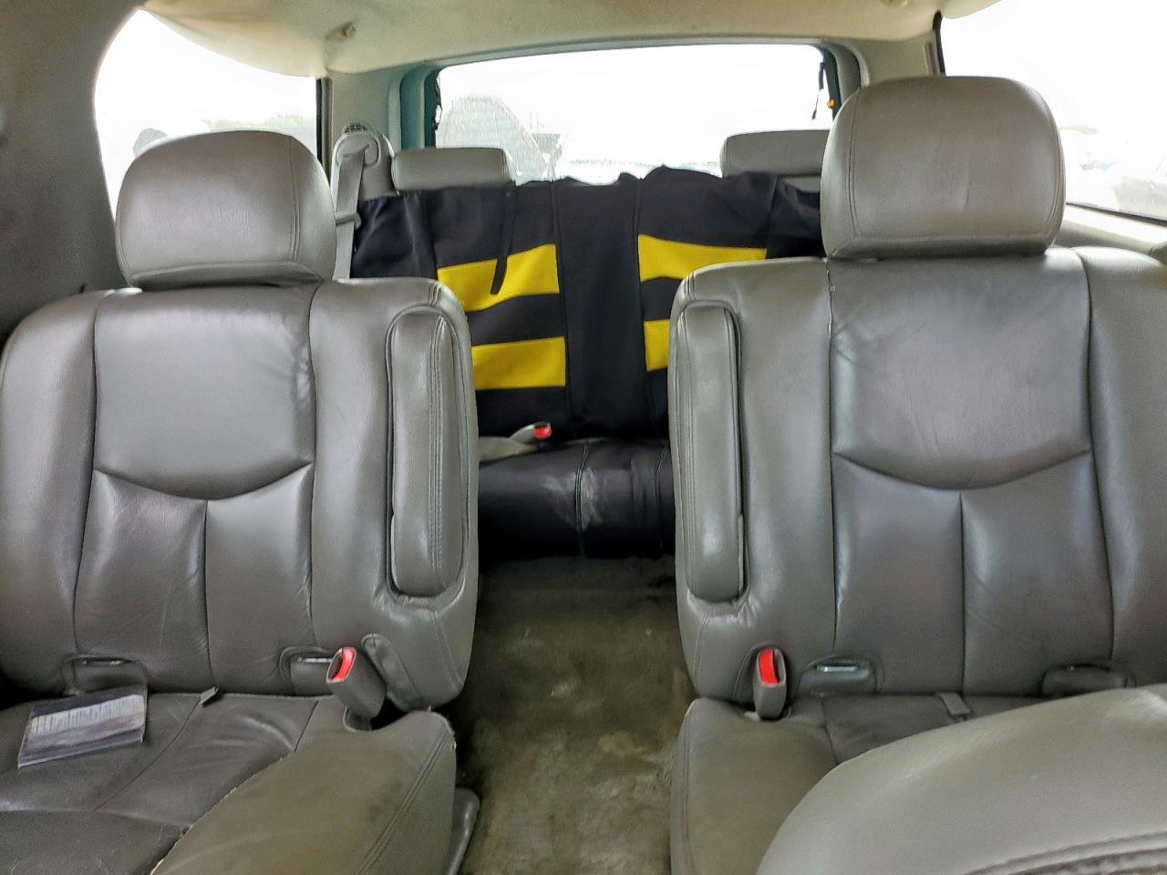 2004 Chevrolet Suburban K1500 VIN: 1GNFK16ZX4J277164 Lot: 57892595