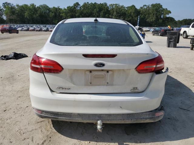  FORD FOCUS 2017 Biały
