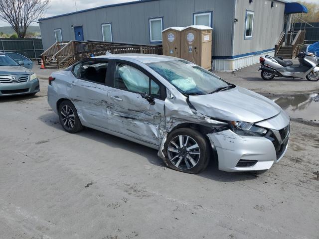 NISSAN VERSA 2021 Silver