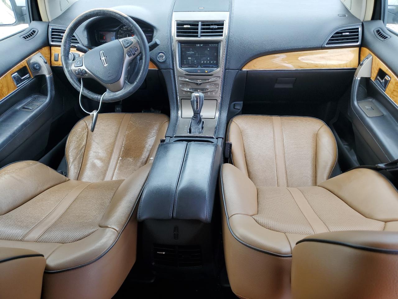 2011 Lincoln Mkx VIN: 2LMDJ8JK3BBJ27582 Lot: 56555245