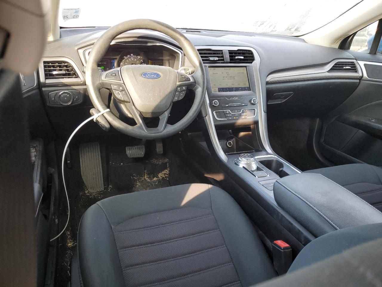 2020 Ford Fusion Se VIN: 3FA6P0LU7LR119064 Lot: 55084025