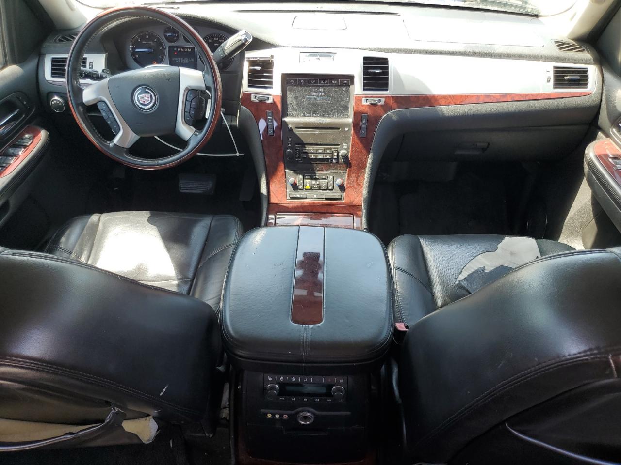 2007 Cadillac Escalade Luxury VIN: 1GYEC63897R327675 Lot: 57472405
