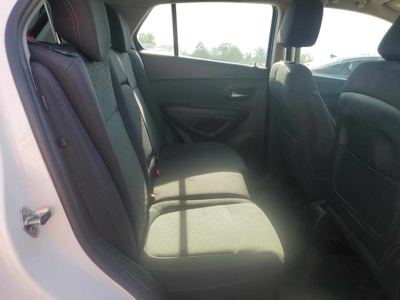 2018 Chevrolet Trax Ls VIN: 3GNCJKSB3JL211368 Lot: 57501275
