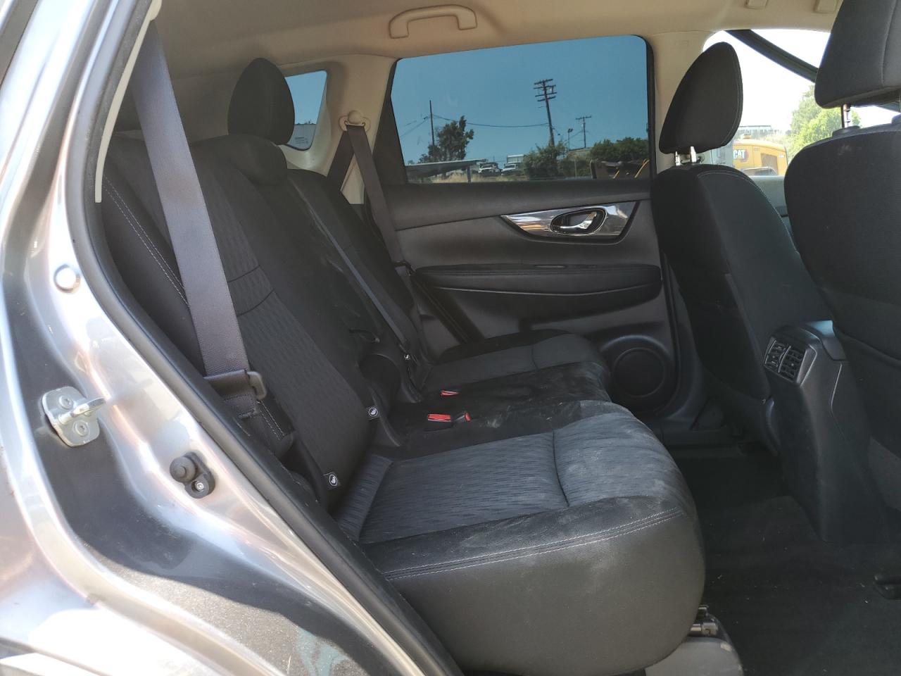 2018 Nissan Rogue S VIN: KNMAT2MTXJP586369 Lot: 55853455