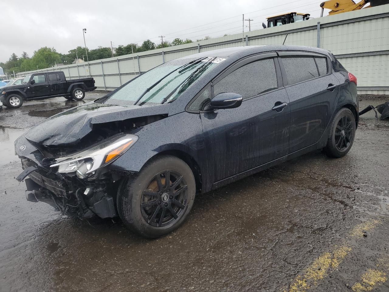 2017 Kia Forte Lx на продаже в Pennsburg, PA - Front End