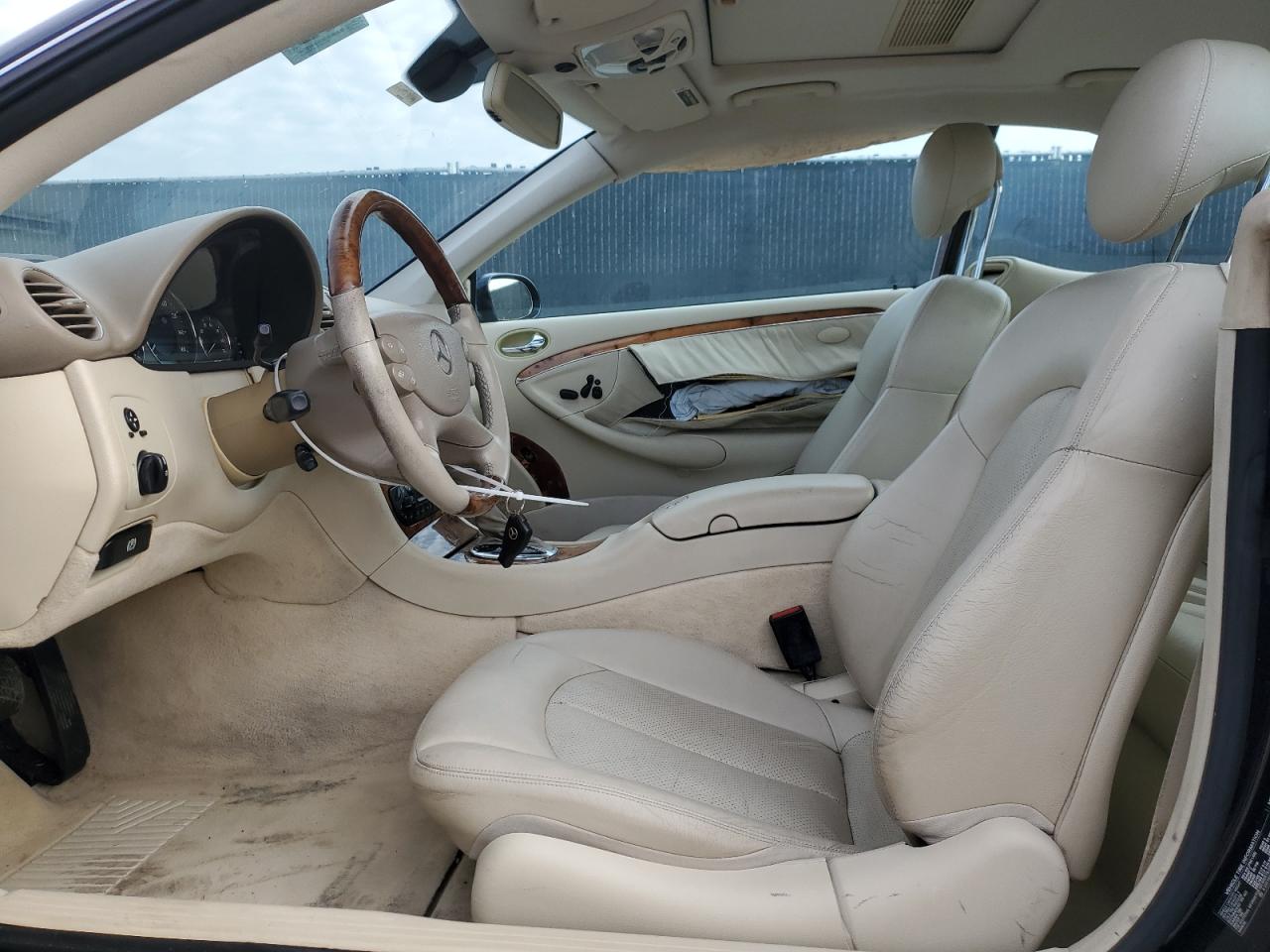 2004 Mercedes-Benz Clk 500 VIN: WDBTJ75JX4F119261 Lot: 56204705