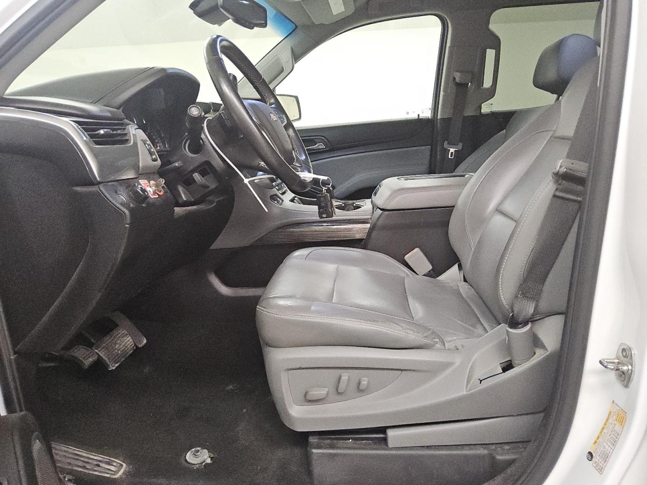1GNSCBKC8JR282590 CHEVROLET TAHOE 2018