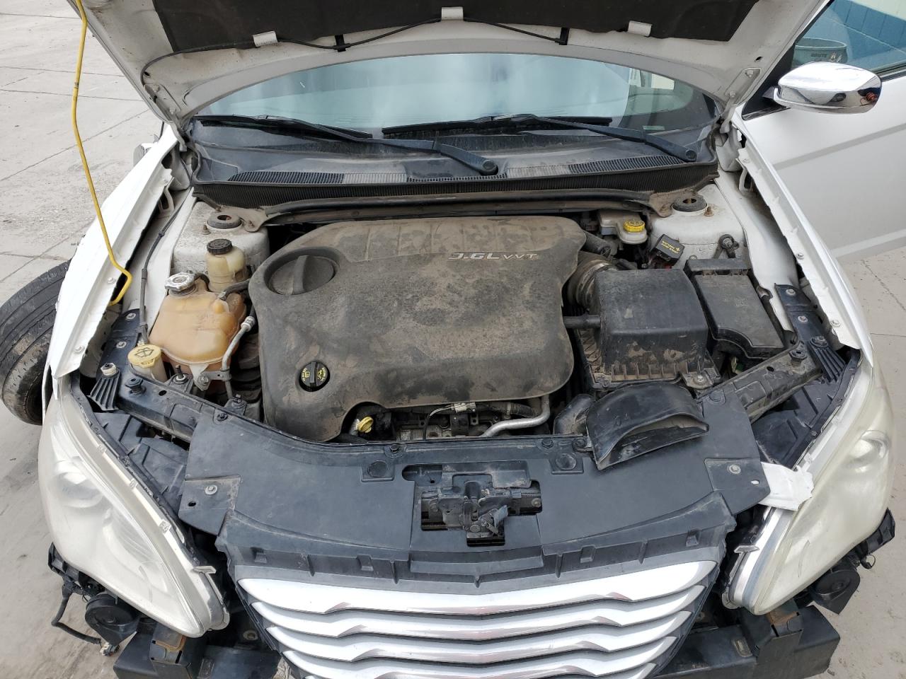 2013 Chrysler 200 Limited VIN: 1C3CCBCG5DN560196 Lot: 56987585